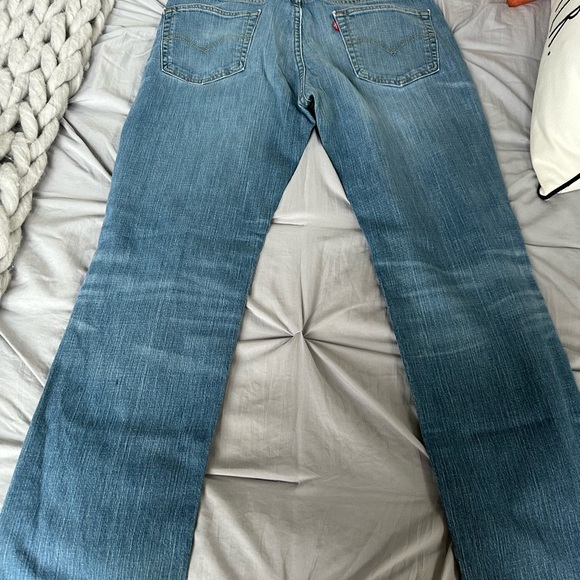 Levi’s Jeans - Picture 2 of 3